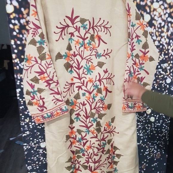 Beige size small - Picture 3 of 6